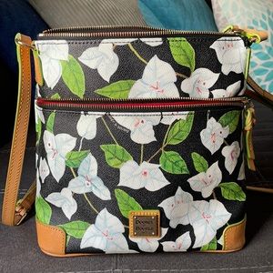 Dooney & Bourke crossbody purse